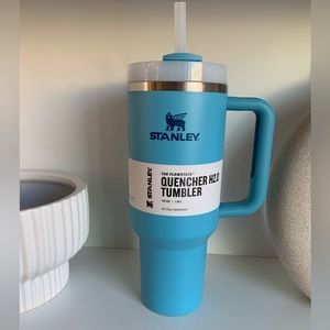 Stanley 40 oz  POOL Quencher H2.0